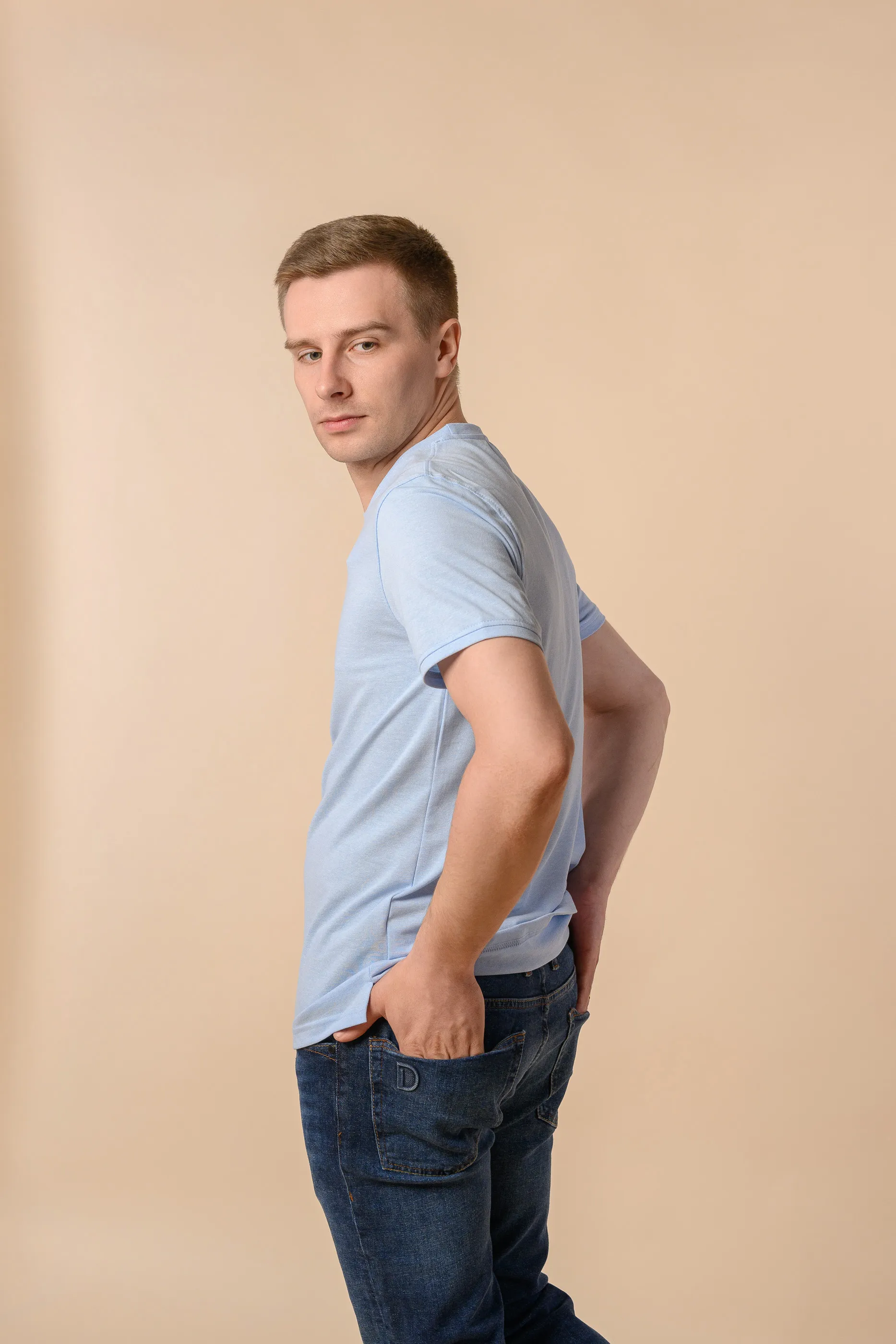Футболка мужская QWENTINY 33721 Голубой-9 Футболка мужская QWENTINY 33721 Голубой-9